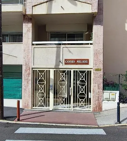 Studio Calme Gallieni Frgk Apartment
